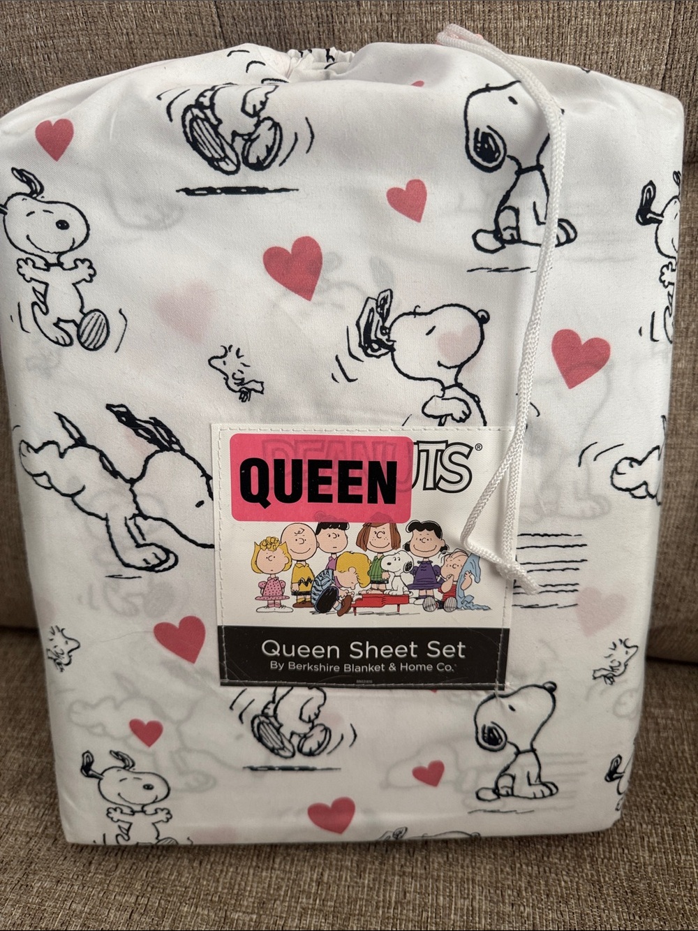 Berkshire Snoopy Heart Queen Sheet Set in White and Pink